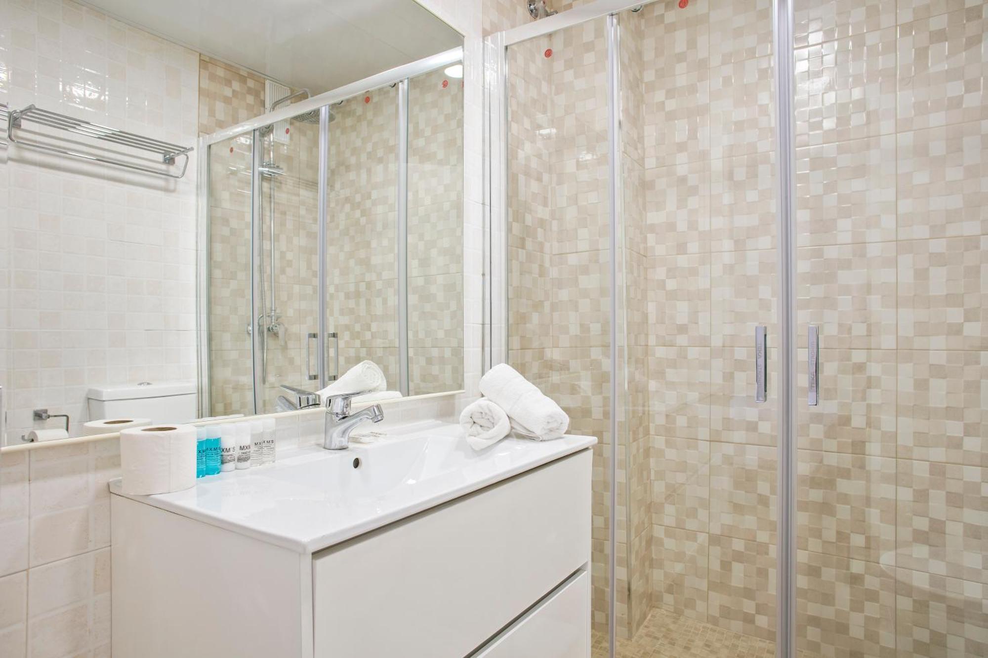 Anton'S Downtown Apartment บาร์เซโลนา ภายนอก รูปภาพ